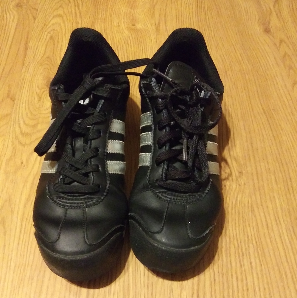 Adidas Woman's Sneakers Size 7 EUC